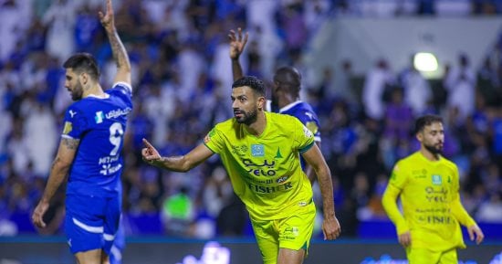 ملخص وأهداف الخليج ضد الهلال 3 2 فى الدورى السعودى