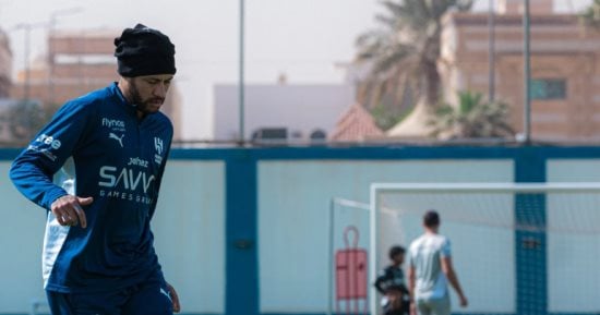 نيمار يقود التدريبات الجماعية للهلال السعودي بعد غياب 45 يومًا